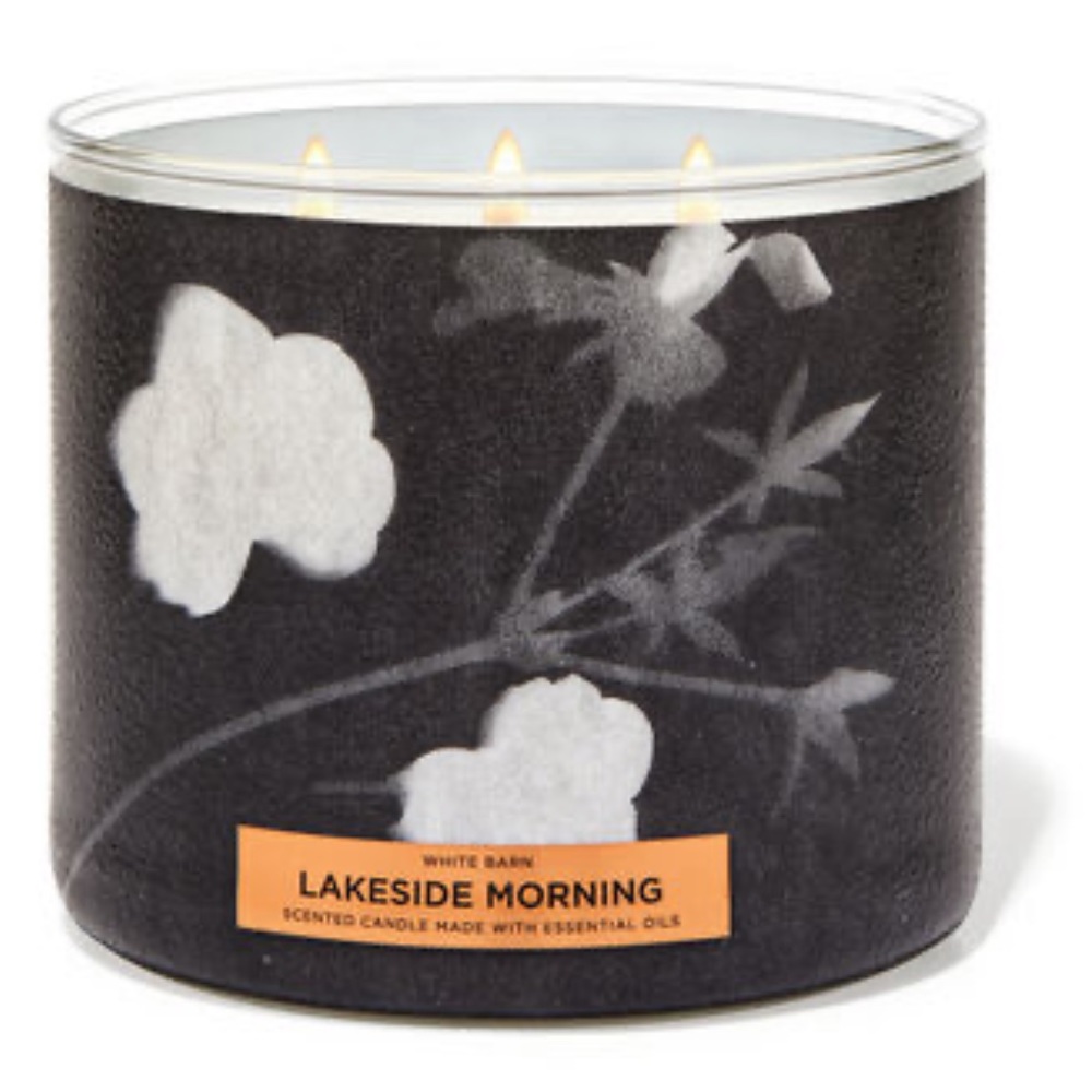 White Barn (Bath & Body Works) 3-wick Candle